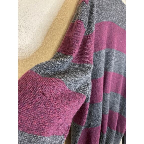 IZOD Men’s Wool Blend Grey & Purple Striped Crew Neck Pullover Cozy Sweater XXL - Picture 3 of 11